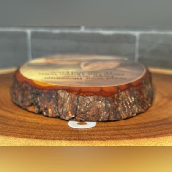 Vintage 80’s Wood Slice Religious Praying Hands Wall Hanging Prayer 8.5” x 5.25” - Picture 8 of 8